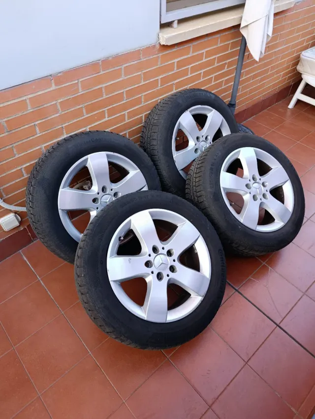 MERCEDES 17" Viano/Vito 4 llantas + Neumáticos.