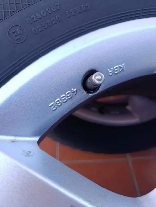 MERCEDES 17" Viano/Vito 4 llantas + Neumáticos.