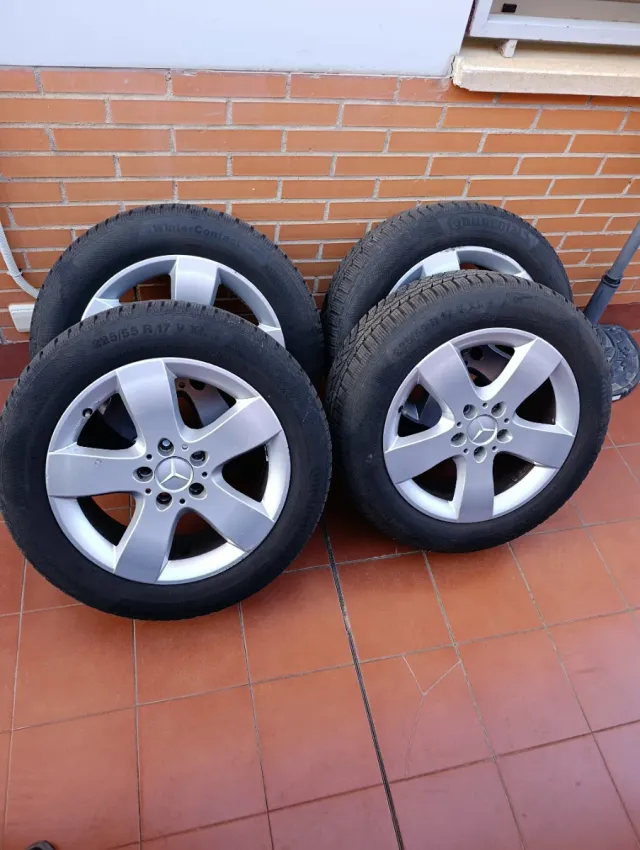 MERCEDES 17" Viano/Vito 4 llantas + Neumáticos.