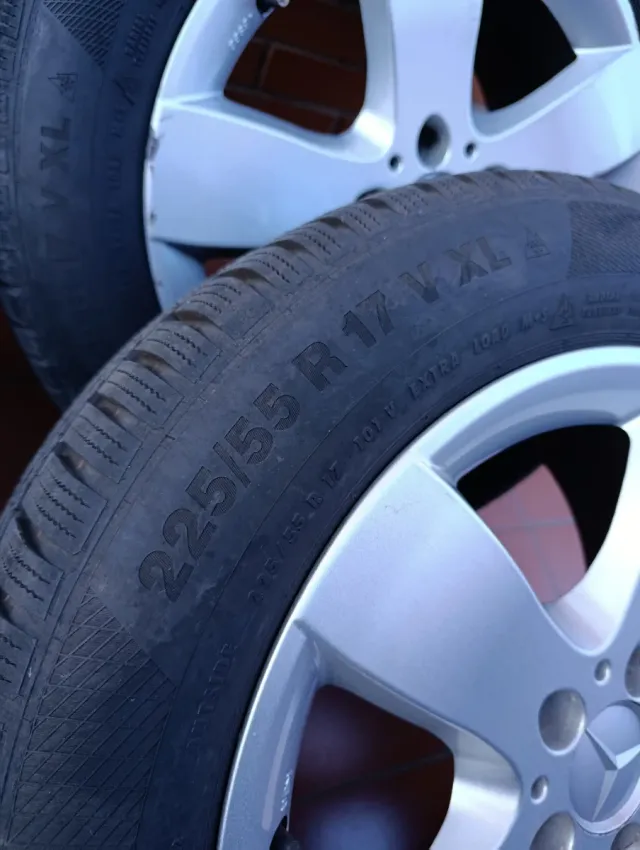 MERCEDES 17" Viano/Vito 4 llantas + Neumáticos.