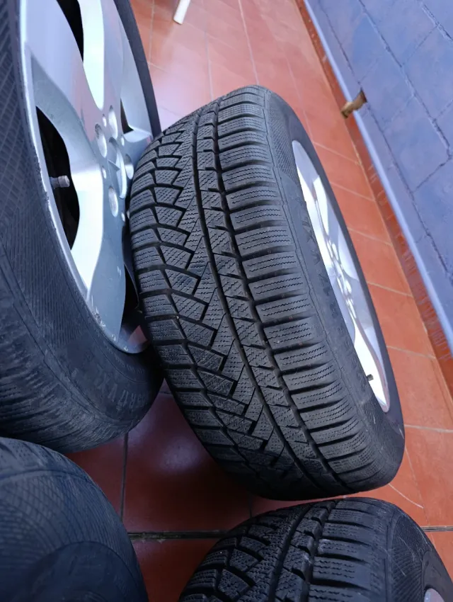 MERCEDES 17" Viano/Vito 4 llantas + Neumáticos.