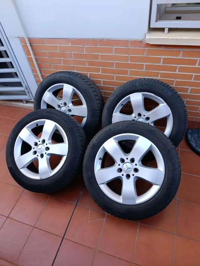 MERCEDES 17" Viano/Vito 4 llantas + Neumáticos.