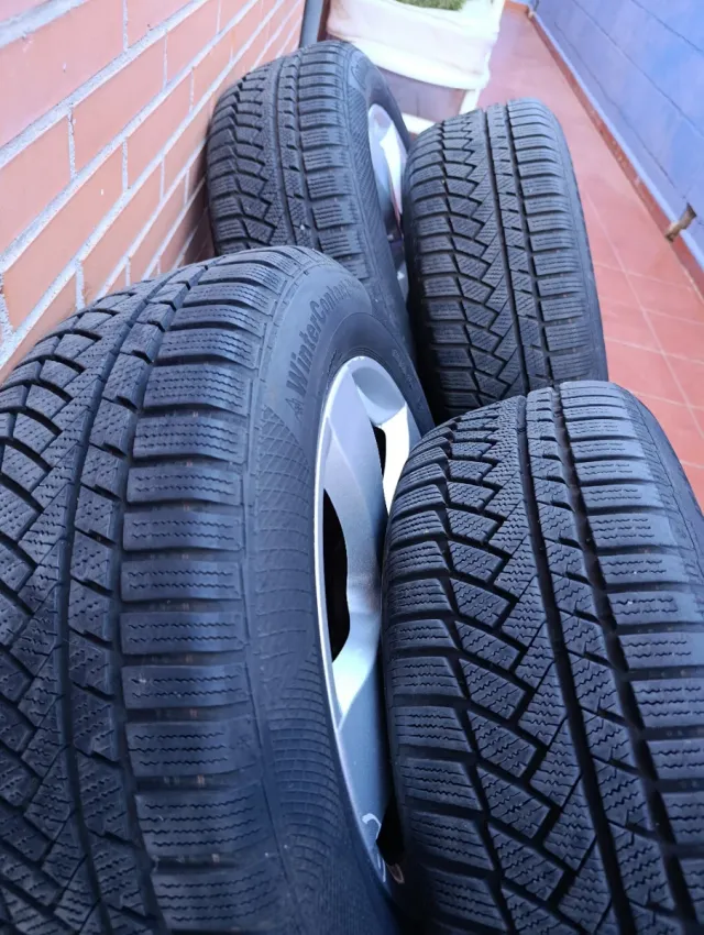 MERCEDES 17" Viano/Vito 4 llantas + Neumáticos.