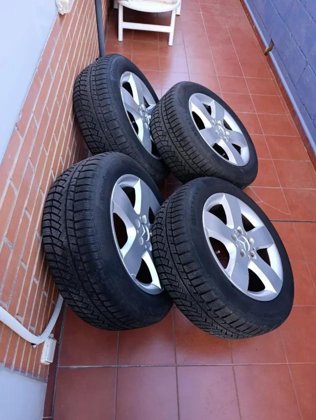 MERCEDES 17" Viano/Vito 4 llantas + Neumáticos.