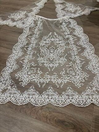 Manteletas Falleras Blancas  con lentejuela nácar