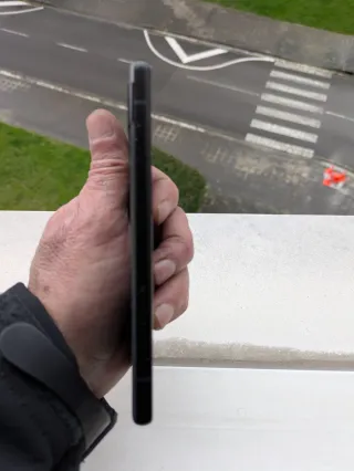 Google Pixel 6a gris