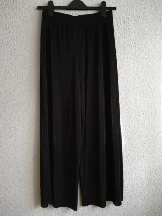 Pantalón ancho negro culotte recto
