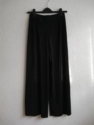 Pantalón ancho negro culotte recto
