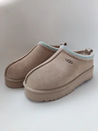 Zuecos UGG Beige
