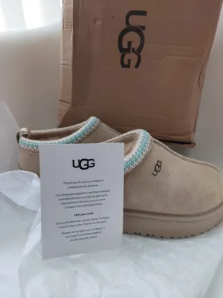 Zuecos UGG Beige