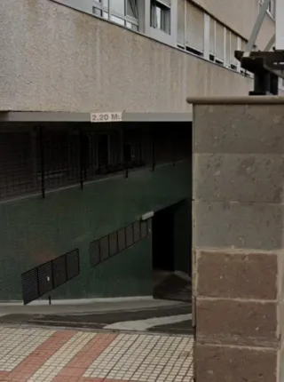 Trastero de casi 5 m² en León y Castillo muy céntr