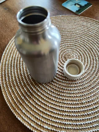 Botella Térmica 500ml Metal y Plástico