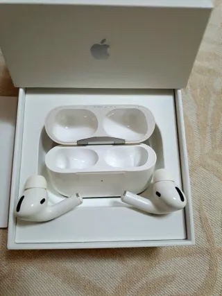 Apple AirPods Pro