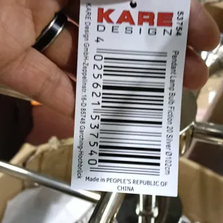 Lámpara colgante plateada y blanca