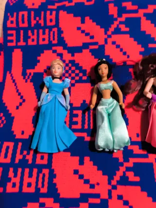 6 Muñecas Disney Porcelana