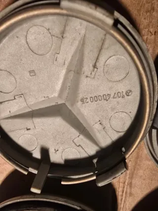 Tapa Buje Rueda ORIGINAL Mercedes 190