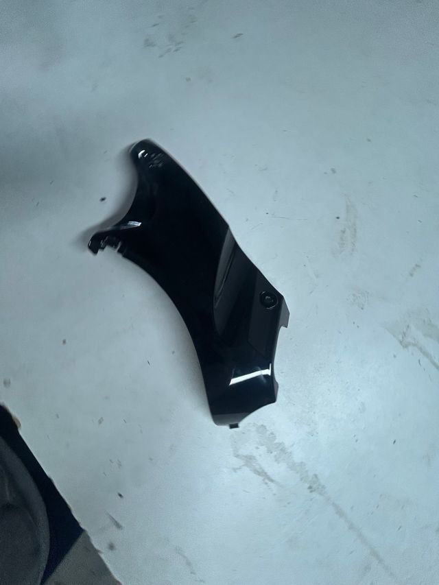 Embellecedor Izq Hyosung GV250 Aquila