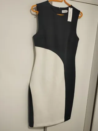 Vestido Calvin Klein Negro y Blanco