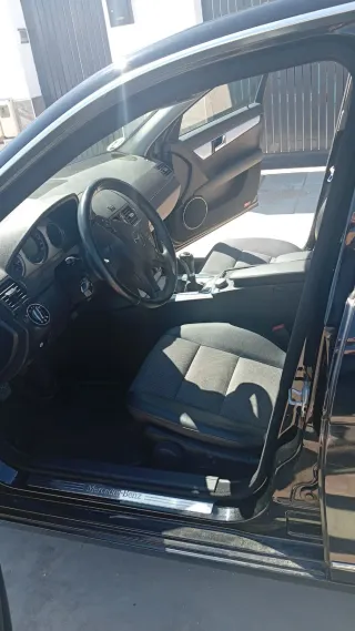 Mercedes-Benz Clase C 2010