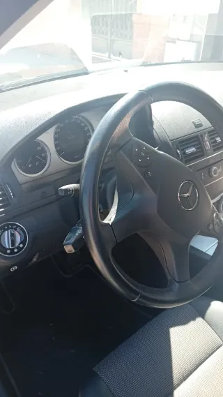 Mercedes-Benz Clase C 2010