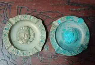 2 Ceniceros Antiguos Bronce