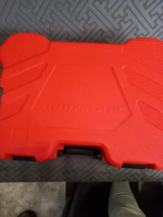 Caja de herramientas KRAFT M.A.N. 215 piezas