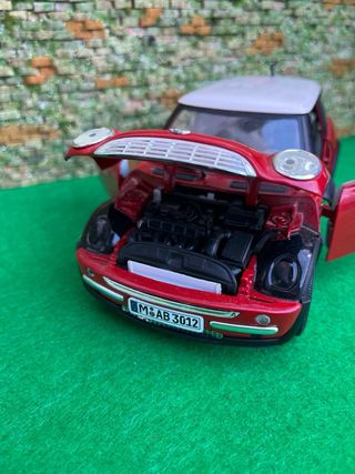 New Mini – Escala 1:18 – Solido