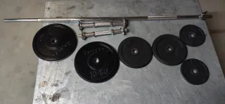 Barra y discos de pesas