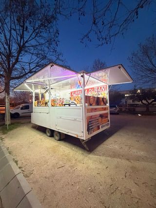 Food truck churrería-bar