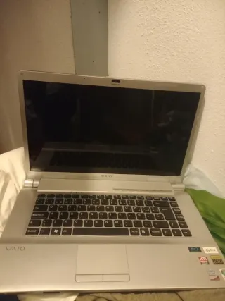 Ordenador portátil Sony Vaio modelo PCG-3D1M