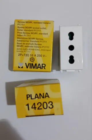 Presa Vimar PLANA 14203 2P+T(E) 16A 250V