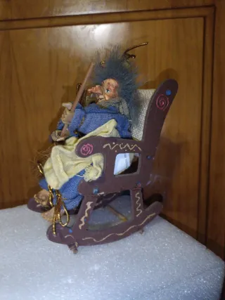 Bruja de la suerte en mecedora SOLO HOY 5€