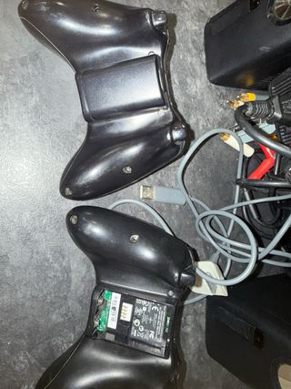 Lote Xbox 360 Negra con Mandos