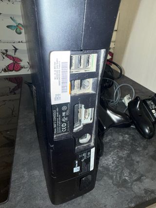 Lote Xbox 360 Negra con Mandos