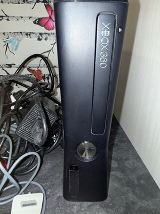Lote Xbox 360 Negra con Mandos