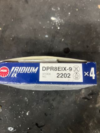 Bujías NGK Iridium IX