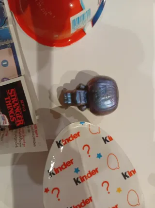 Kinder Joy Stranger Things Colección