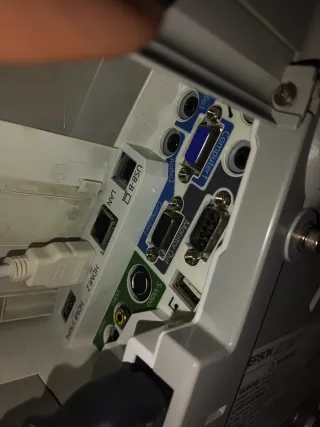 Proyector Epson EB-575W Tiro Corto