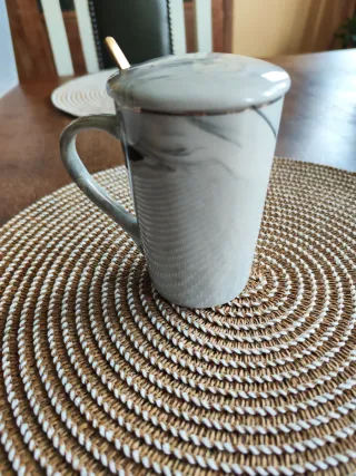 Taza Aniversario 60 con Corona Dorada