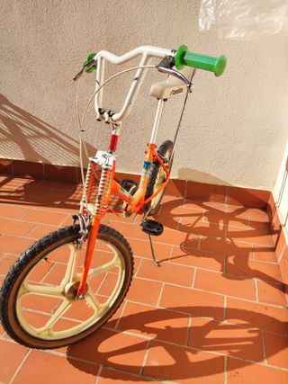 Bicicleta BMX naranja