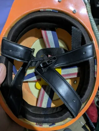 Casco espeleología antiguo + carburero petzl