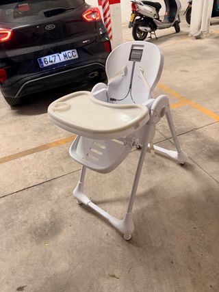 Trona infantil blanca