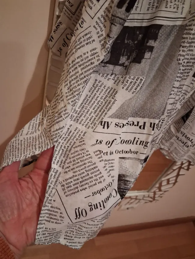 Camisola Estampado Periódico Talla Única