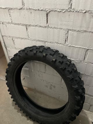 Neumáticos traseros moto cross