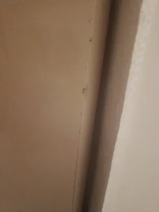 Encimera Silestone Beige y fregadero Negro