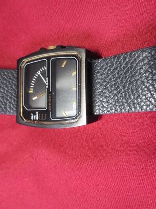 Reloj Diesel Negro y Dorado