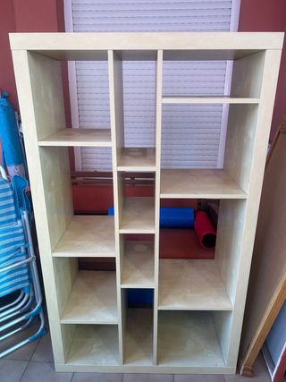 Estantería modular de madera