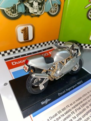 Maisto Ducati Supersport 900 FE 1:18