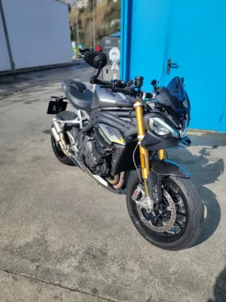 Triumph Speed Triple 1200 RS