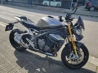 Triumph Speed Triple 1200 RS